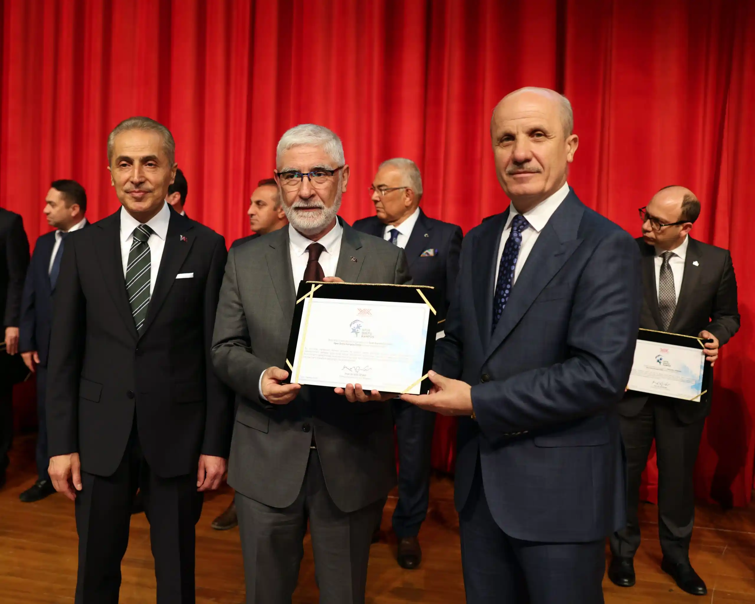 YÖK’ten Üniversitemize Spor Dostu Kampüs Ünvanı galeri görseli