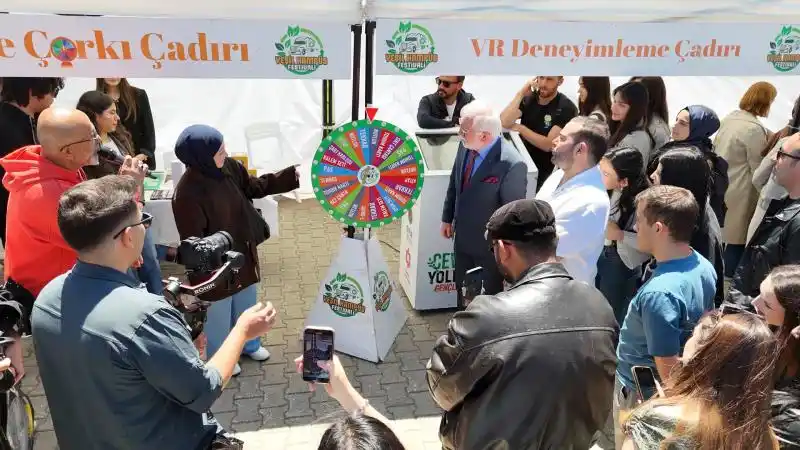Bolu Abant İzzet Baysal Üniversitesi'nde Yeşil Kampüs Festivali: Geleceğe Umut Veren Çevre Buluşması galeri görseli