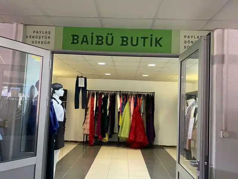 BAİBÜ Butik Yeniden Öğrencilerin Hizmetinde! galeri görseli