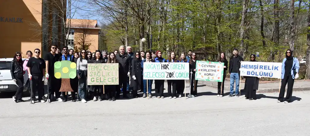 BAİBÜ'den Farkındalık Dolu "Geleceğimiz İçin Temiz Bir Dünya!" Etkinliği galeri görseli