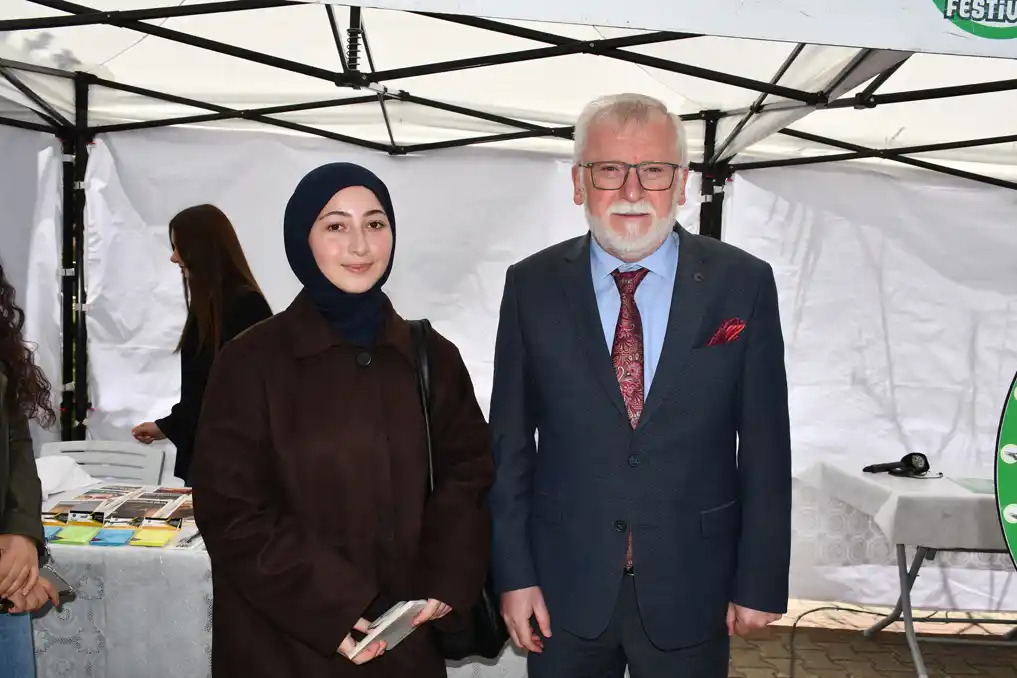 Bolu Abant İzzet Baysal Üniversitesi'nde Yeşil Kampüs Festivali: Geleceğe Umut Veren Çevre Buluşması galeri görseli