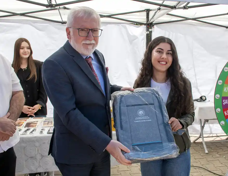 Bolu Abant İzzet Baysal Üniversitesi'nde Yeşil Kampüs Festivali: Geleceğe Umut Veren Çevre Buluşması galeri görseli