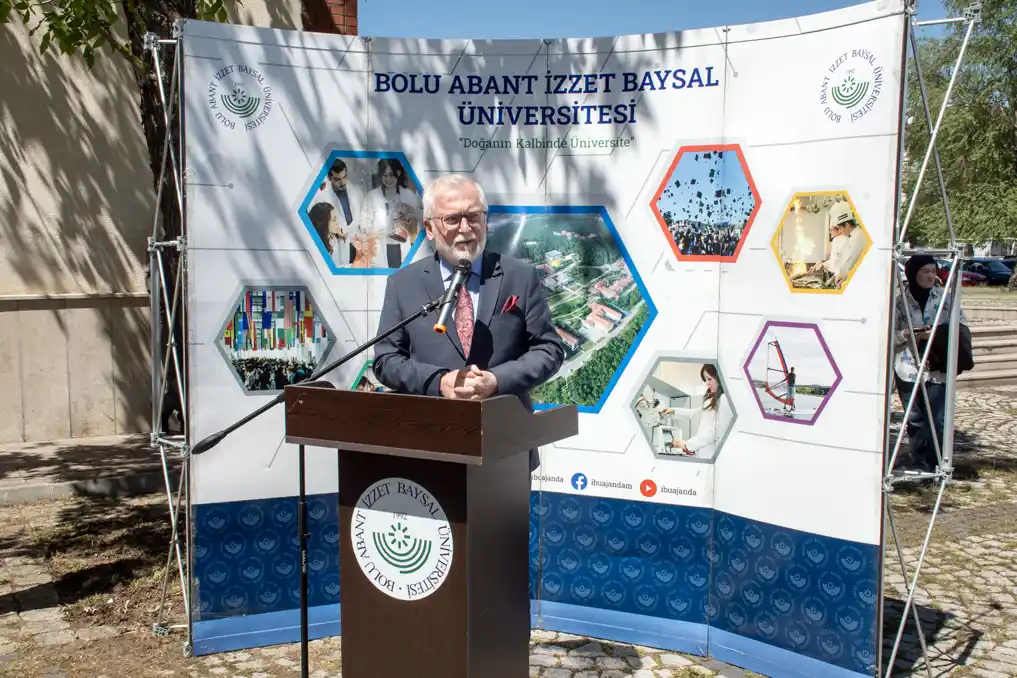 BAİBÜ BUTİK, Sürdürülebilir Modaya Yeni Bir Nefes Getirdi! galeri görseli